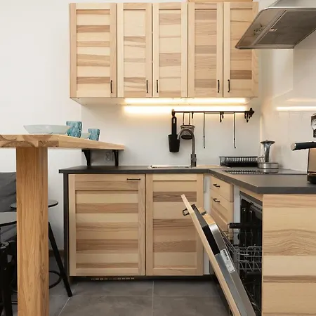 Shellter - By Jantar * 로고보