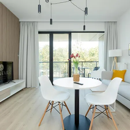 아파트 Shellter - By Jantar 로고보