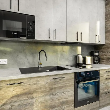 Shellter - By Jantar Apartment *