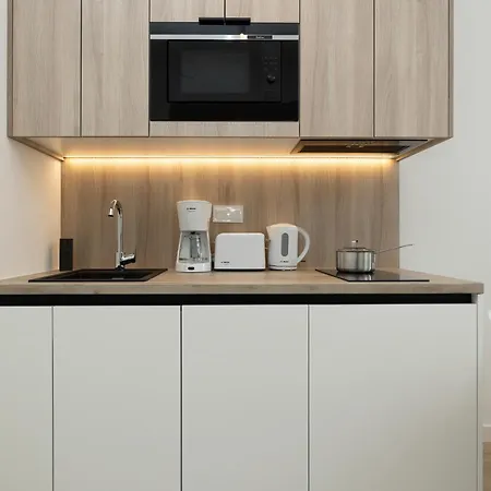 Apartment Shellter - By Jantar