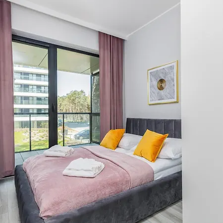 아파트 Shellter - By Jantar 로고보