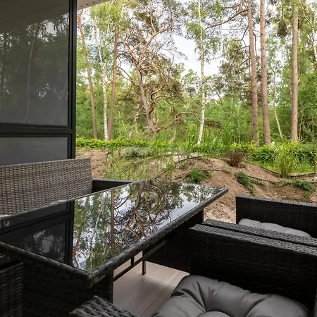 Shellter - By Jantar 아파트 로고보