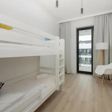 아파트 Shellter - By Jantar 로고보