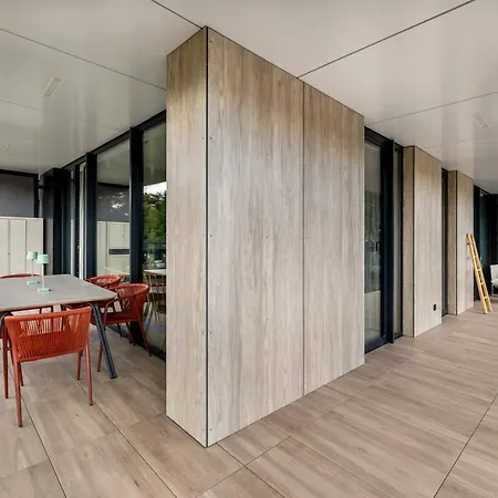 Shellter - By Jantar Apartment *