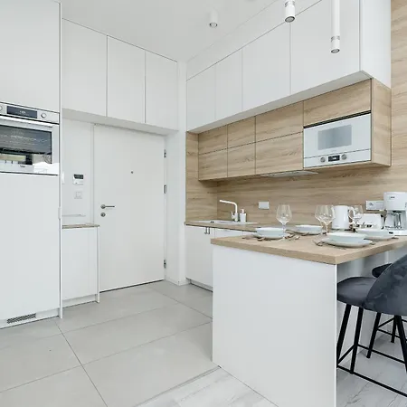 Shellter - By Jantar Apartment *