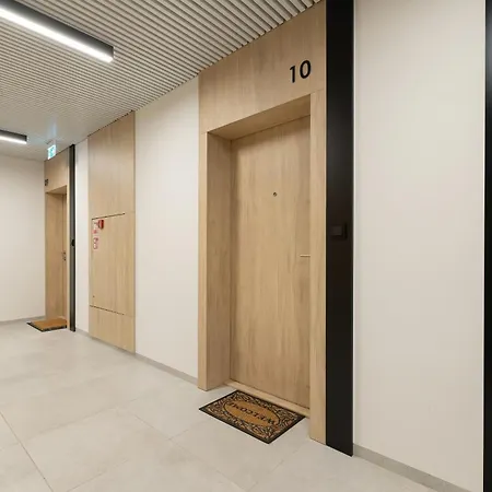 Shellter - By Jantar Apartment *