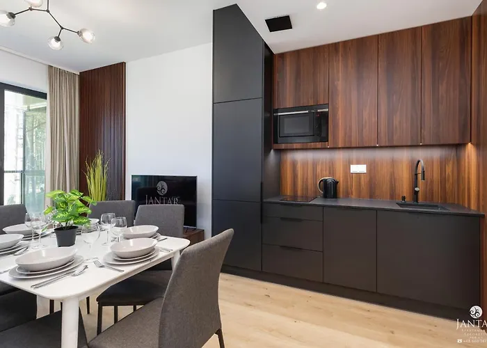 Apartment Shellter - By Jantar