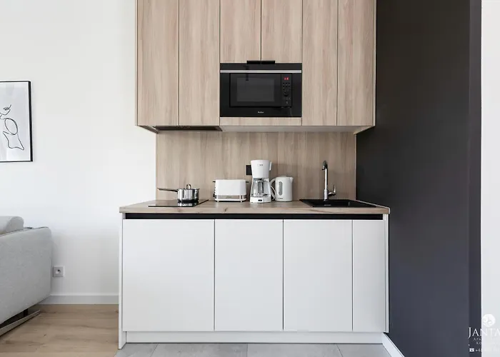 Shellter - By Jantar Apartment