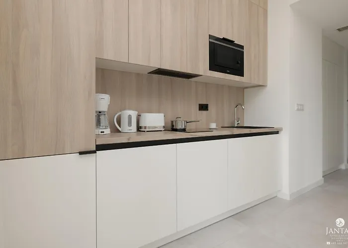 Apartment Shellter - By Jantar *